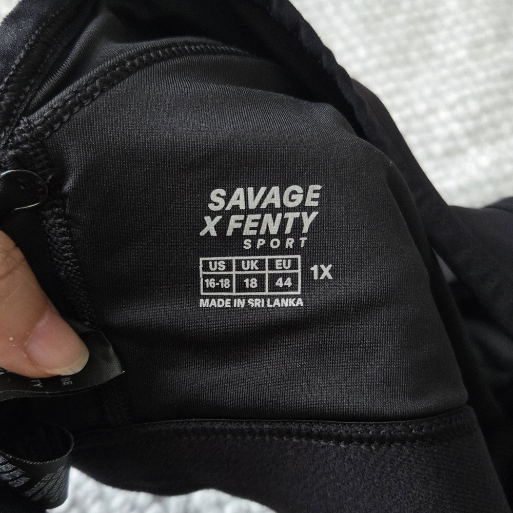 Savage X Fenty Black Sports Bra - Picture 7 of 9